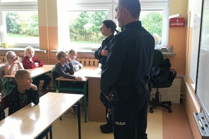 Wizyta policjantów z Komendy w Halinowie